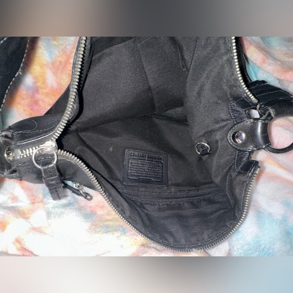 Coach Vintage Hobo Handbag - Picture 6 of 9